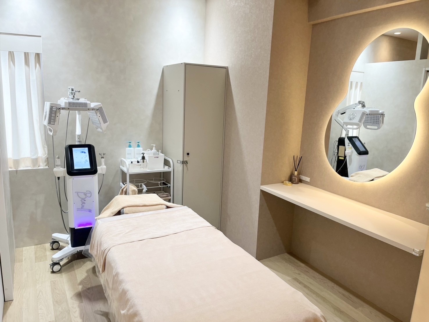 エステサロン施術室 - 実際にご利用いただいたサロン様 エステサロンの施術室 - Growth Partners Japanのサポートを受けたサロンオーナー様の声